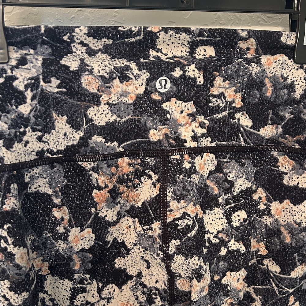 lululemon athletica Black and Cream Floral Leggings